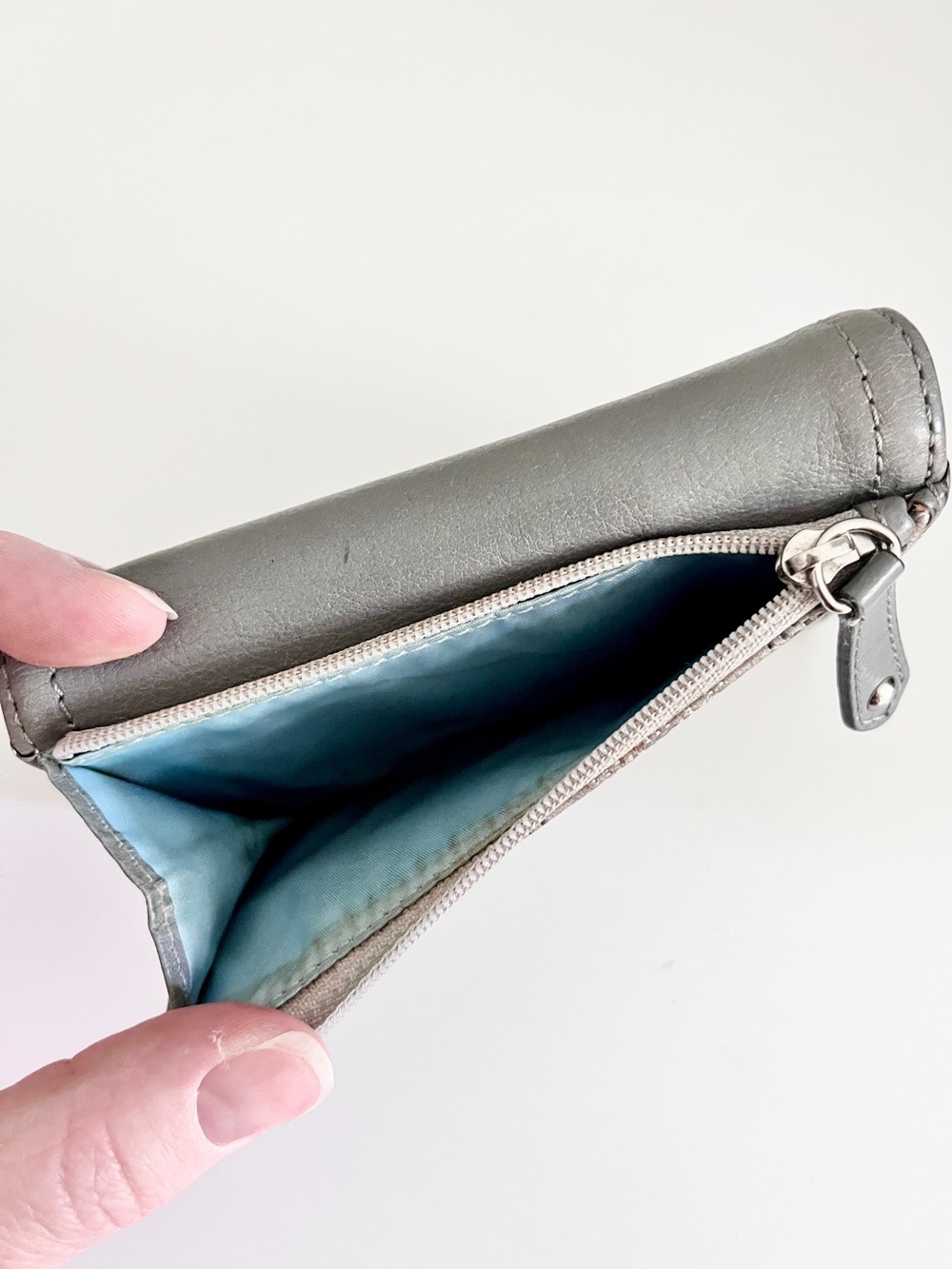 Coach Silver Jacquard and Grey Leather ‘Madison Dotted Op Art’ Medium Wallet - Picture 7 of 11